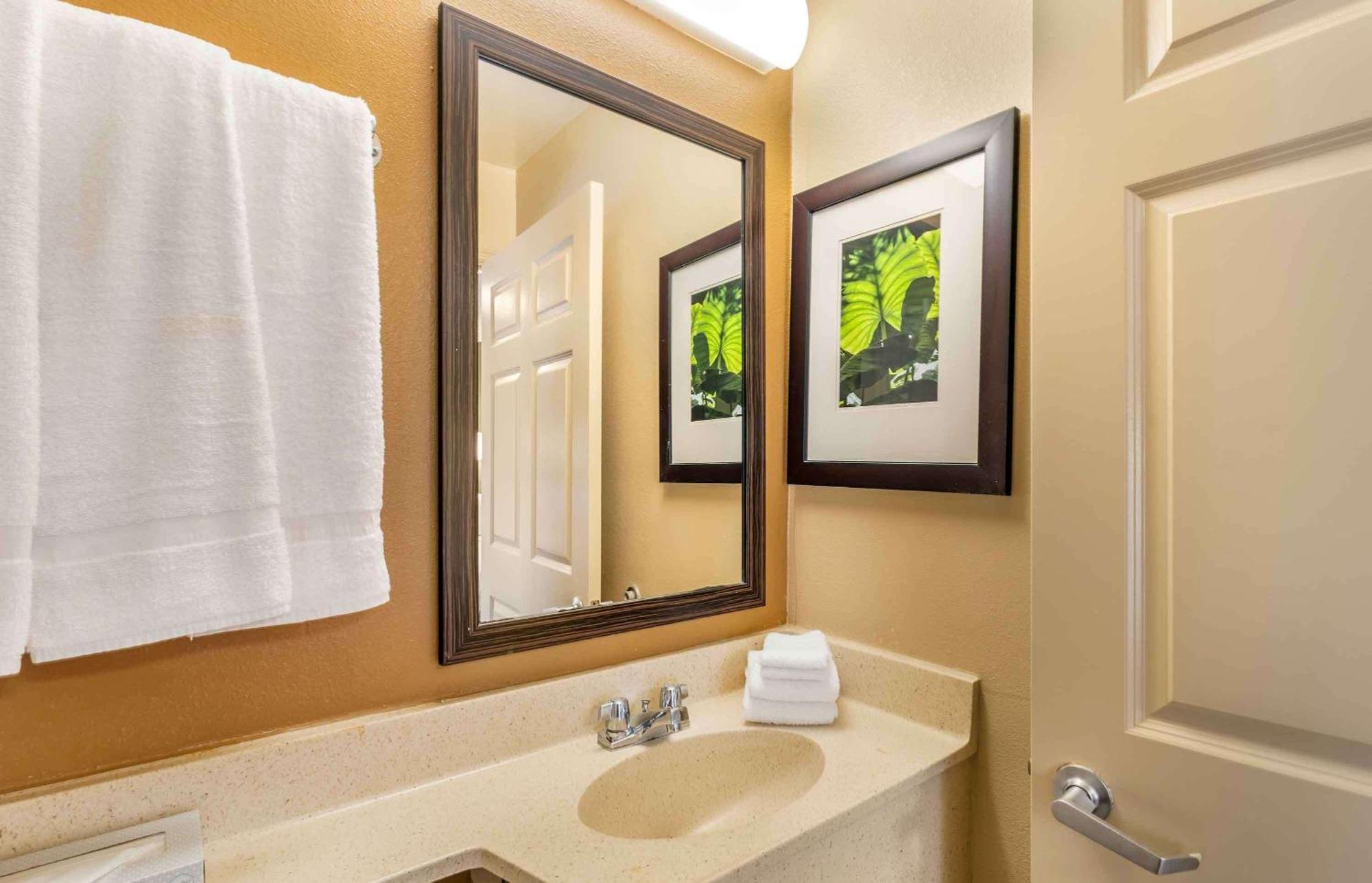 Extended Stay America Select Suites - Chesapeake - Churchland Blvd Exteriör bild